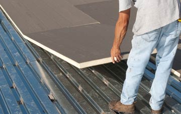 benefits of insulating Arpafeelie flat roofing